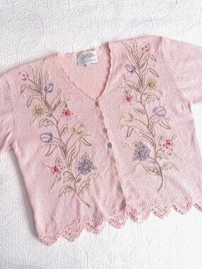 Vintage Susan Bristol New Traditions Embroidered Cardigan Sweater